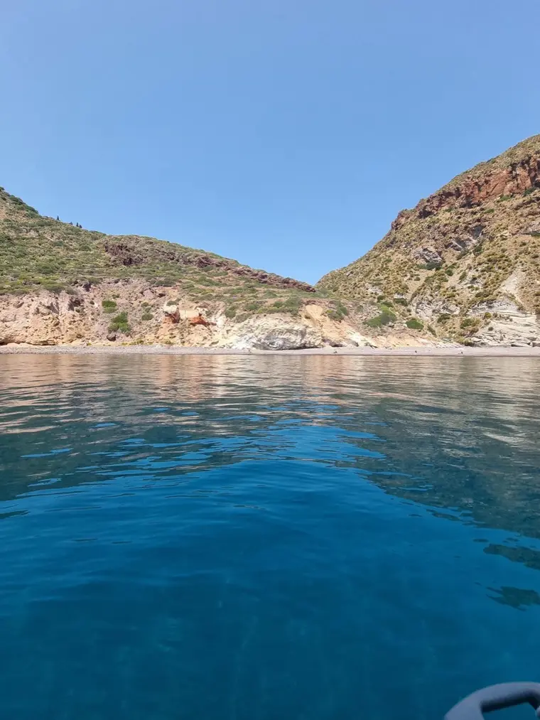 Waters like a swimming pool